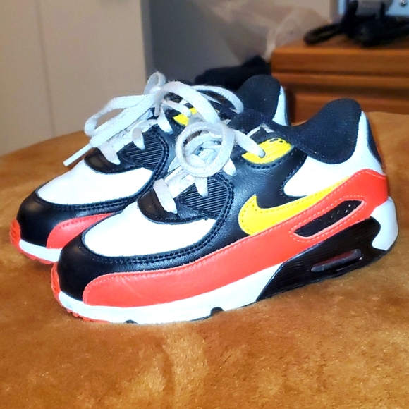 Air Max 90 in kids size 9c